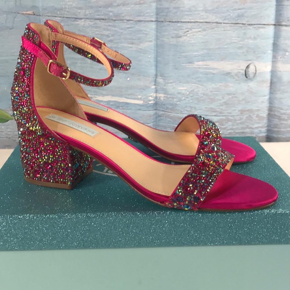 Betsey Johnson Heels SB-Hale NIB